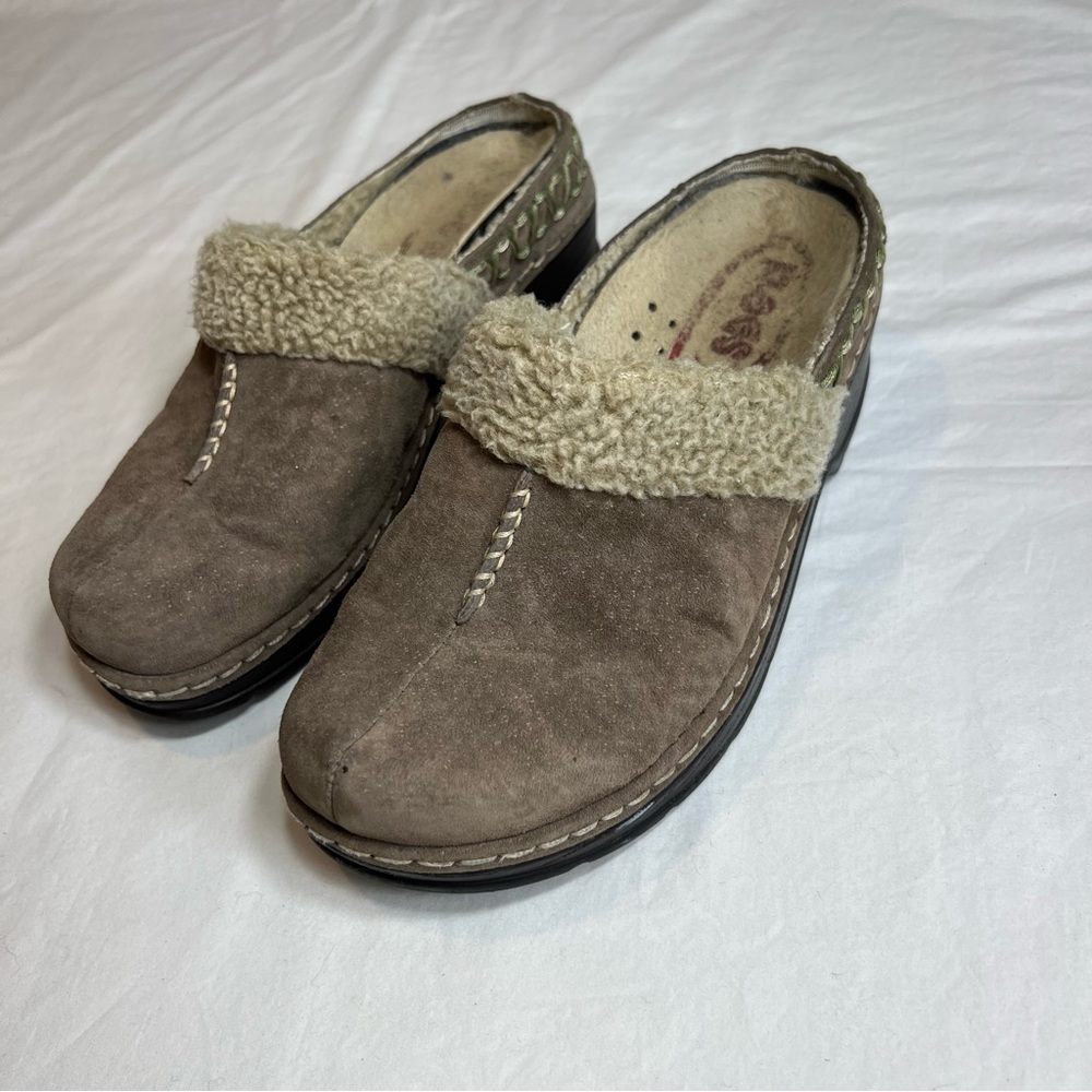 Klogs tan leather slip on clog mules removable insoles size 7